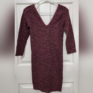 BCBGeneration Pink V-Neck 3/4 Sleeve Bodycon Dress